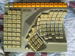 Left and right-handed Maltron keyboards (brief review and pictures) (Update) 97542-0