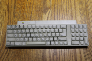 Apple IIgs vs Apple M0116 (Orange ALPS) Opinions 184323-1