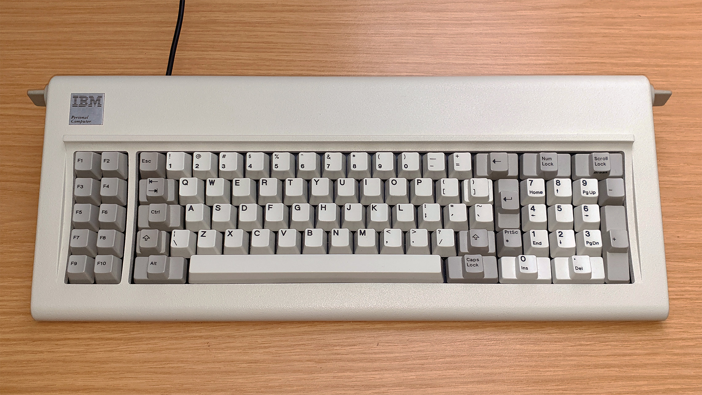 New Shark's Wiki page - IBM Model F keyboard family! 289407-0