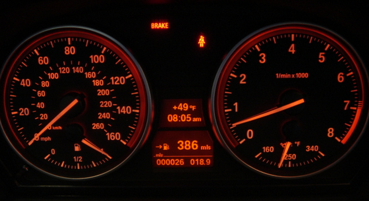 Hi guys, so... I've fallen into this black hole... 80565-1