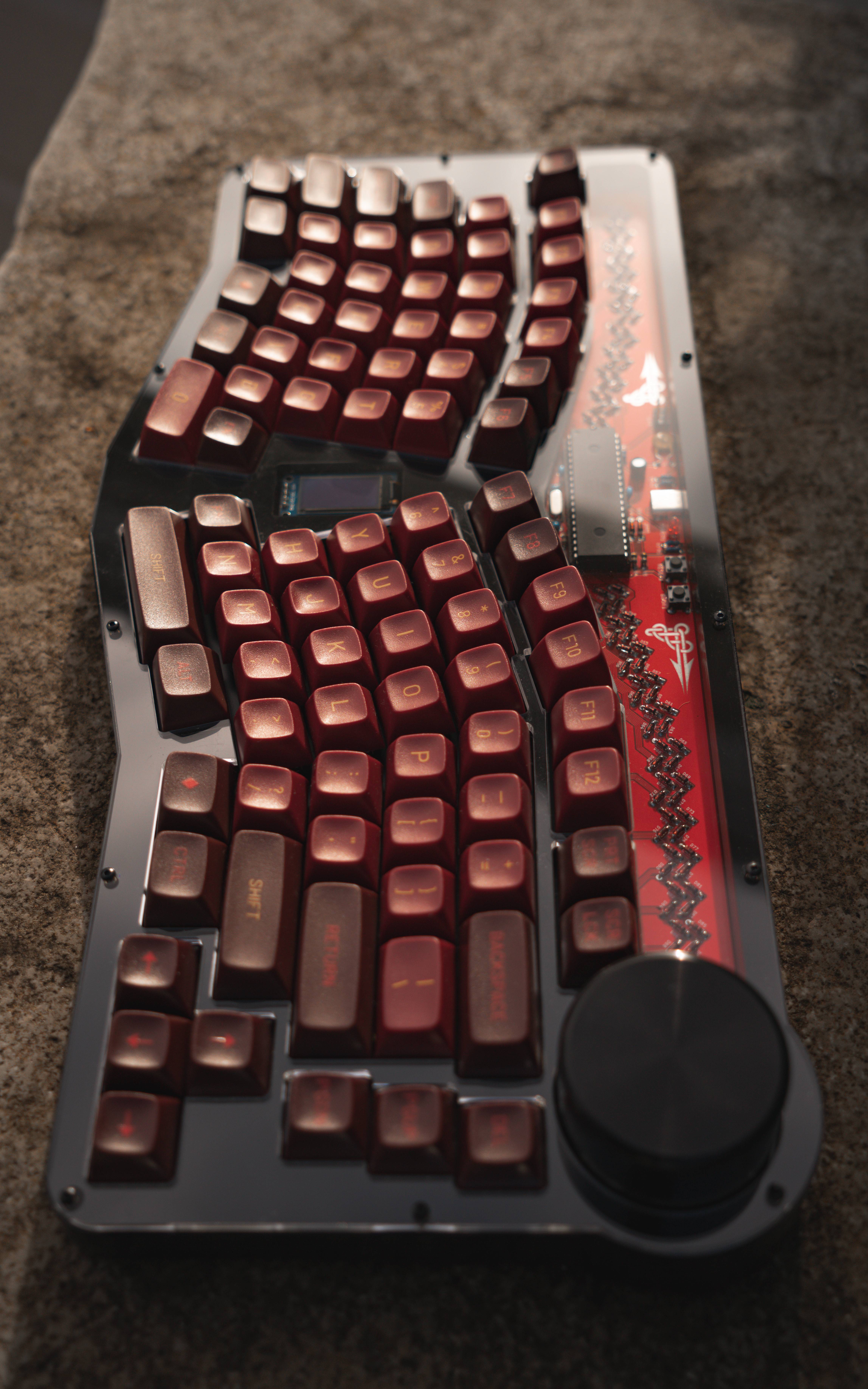 IC Red Herring 75% 285107-3