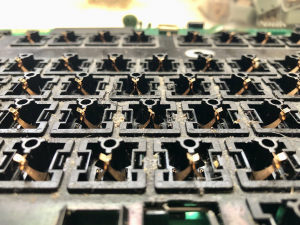 Hi-Tek Series 725 Disassembly Is Somewhat Tedious 300076-1