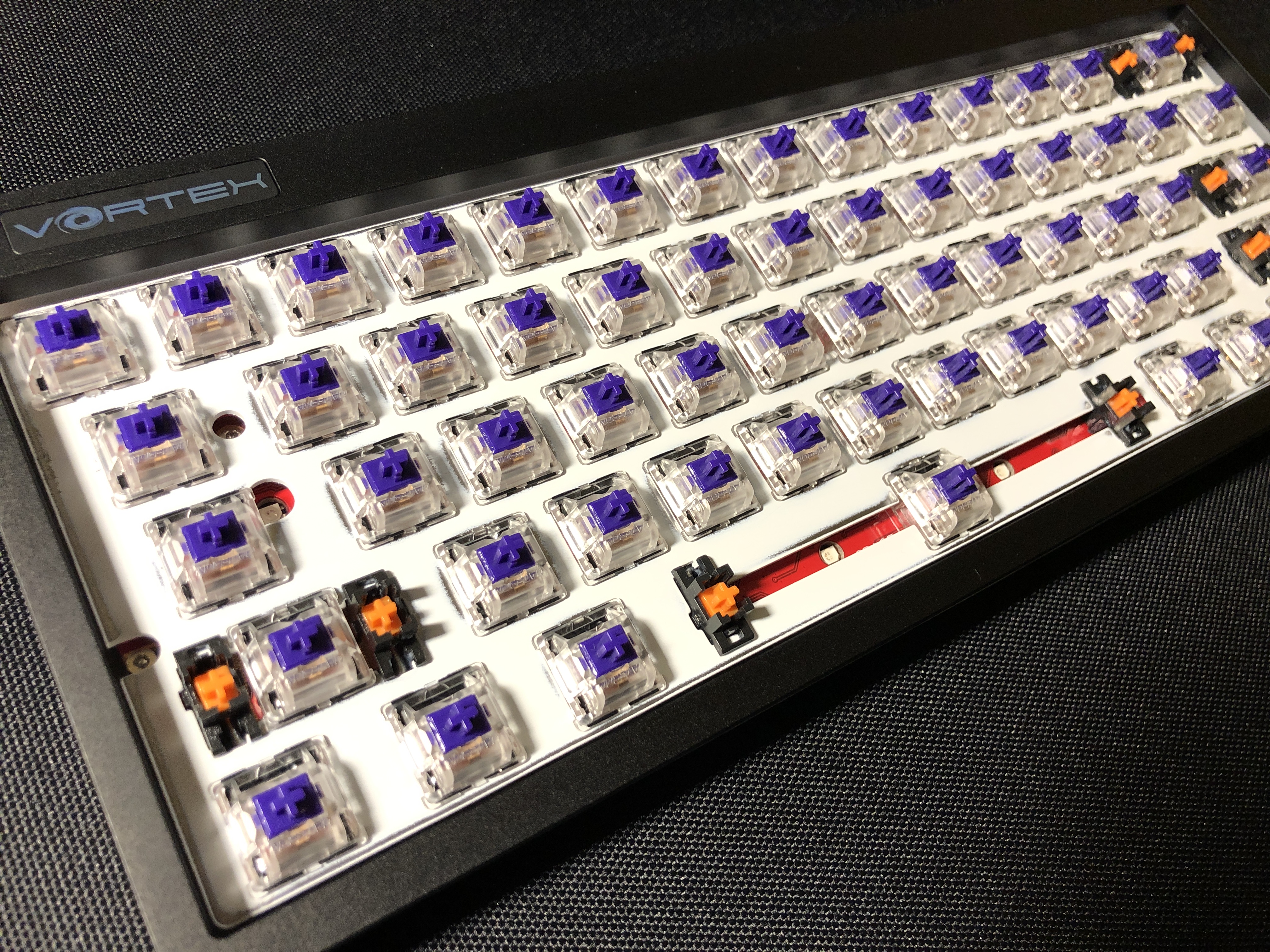 My first build/rebuild - Vortex Pok3r LE with 67g Zealios v2 212395-1