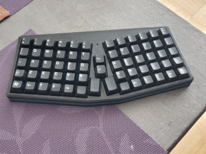 Yet another ergonomic keyboard 236809-0