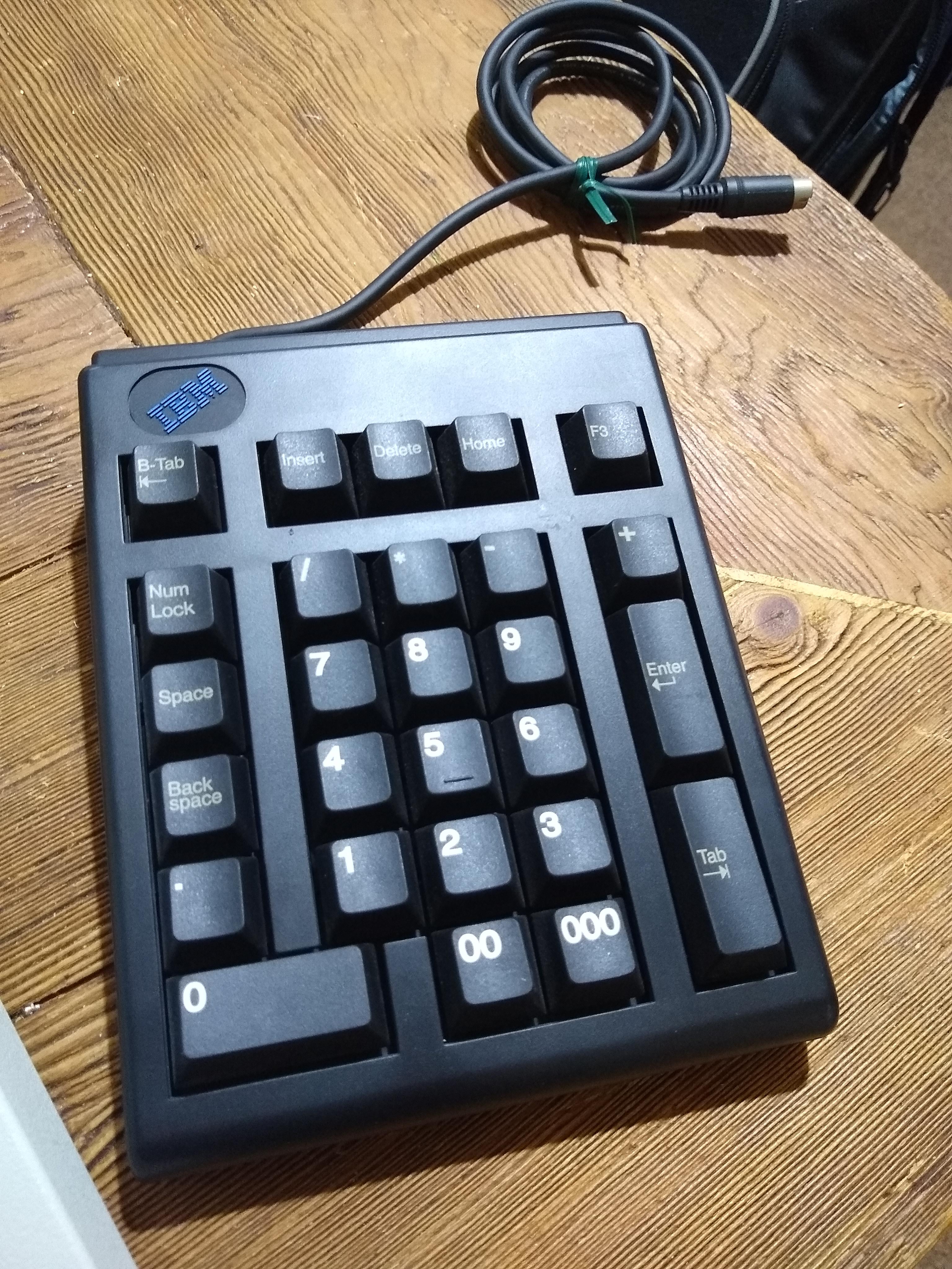 IBM Numeric Keypad P/N 69H8533 253083-0