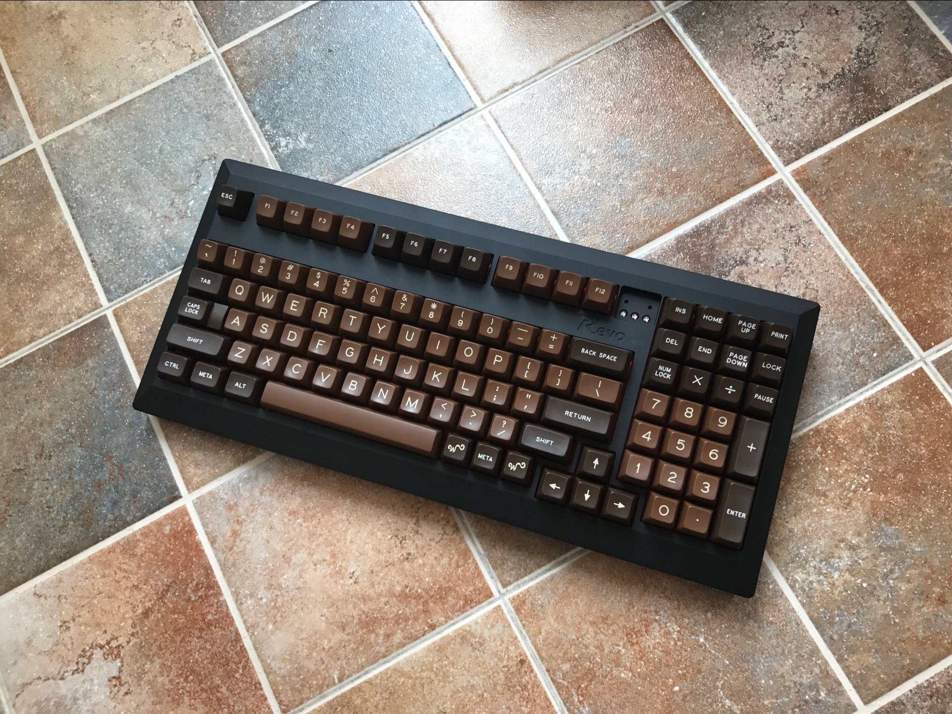 Revo next project(poll inside) 173364-10