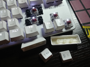 Got my first mech keeb! 202254-3