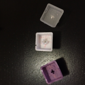 Marshmallow and Mischief: Artisan keycaps in the making! 109299-1