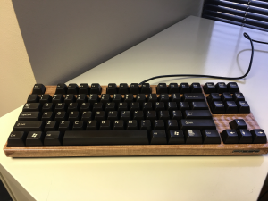 Filco Majestouch TKL with Cherry Silent (Pink) and Kobo Liquid Wood 159514-0