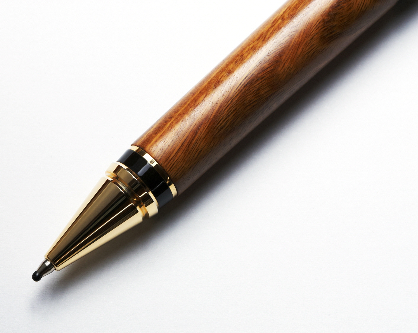 WOOD PALM REST AND MORES. 3253-8