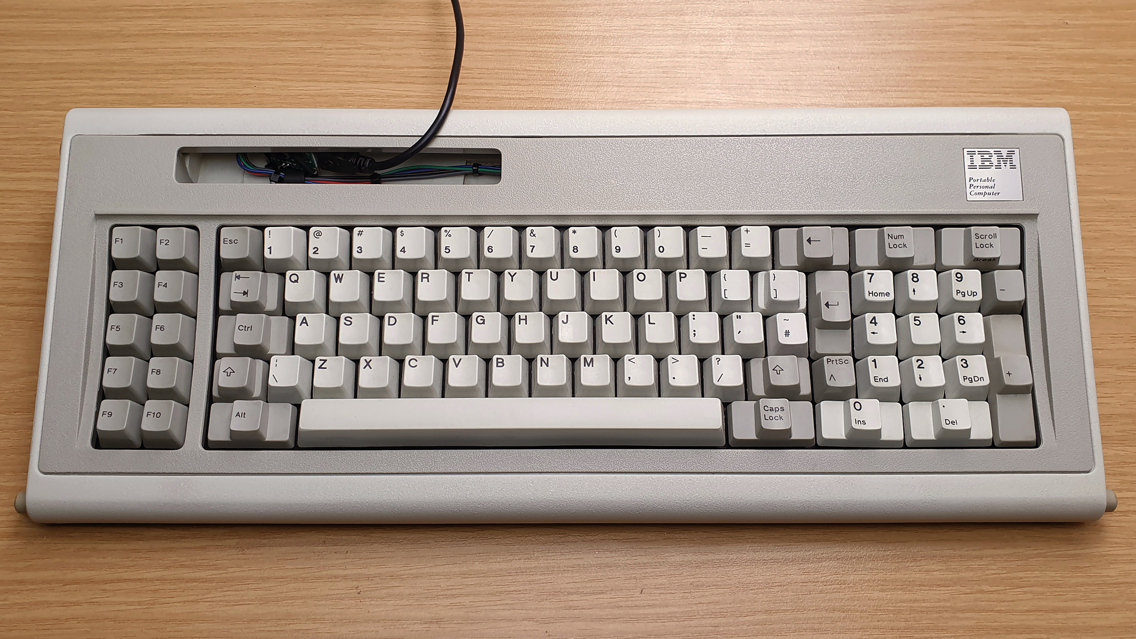 New Shark's Wiki page - IBM Model F keyboard family! 289413-3