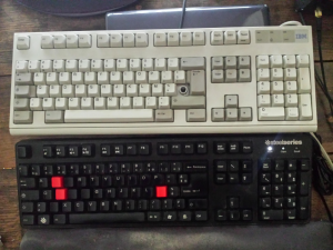 help to identify an old IBM (1992 ?) keyboard model 129551-0