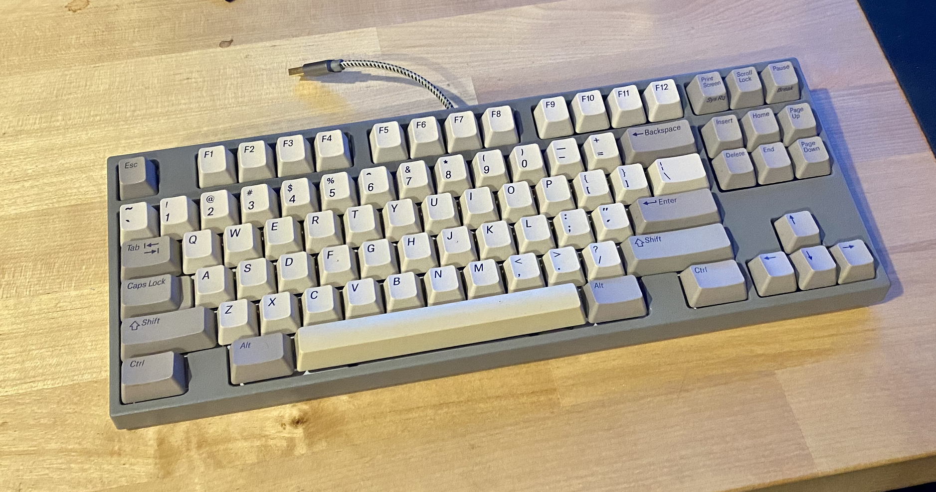 Alps SKCM Brown Winkeyless TKL on a Budget! 273902-6