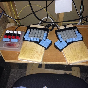 Autohotkey Keypad with USB Controller and NES Case