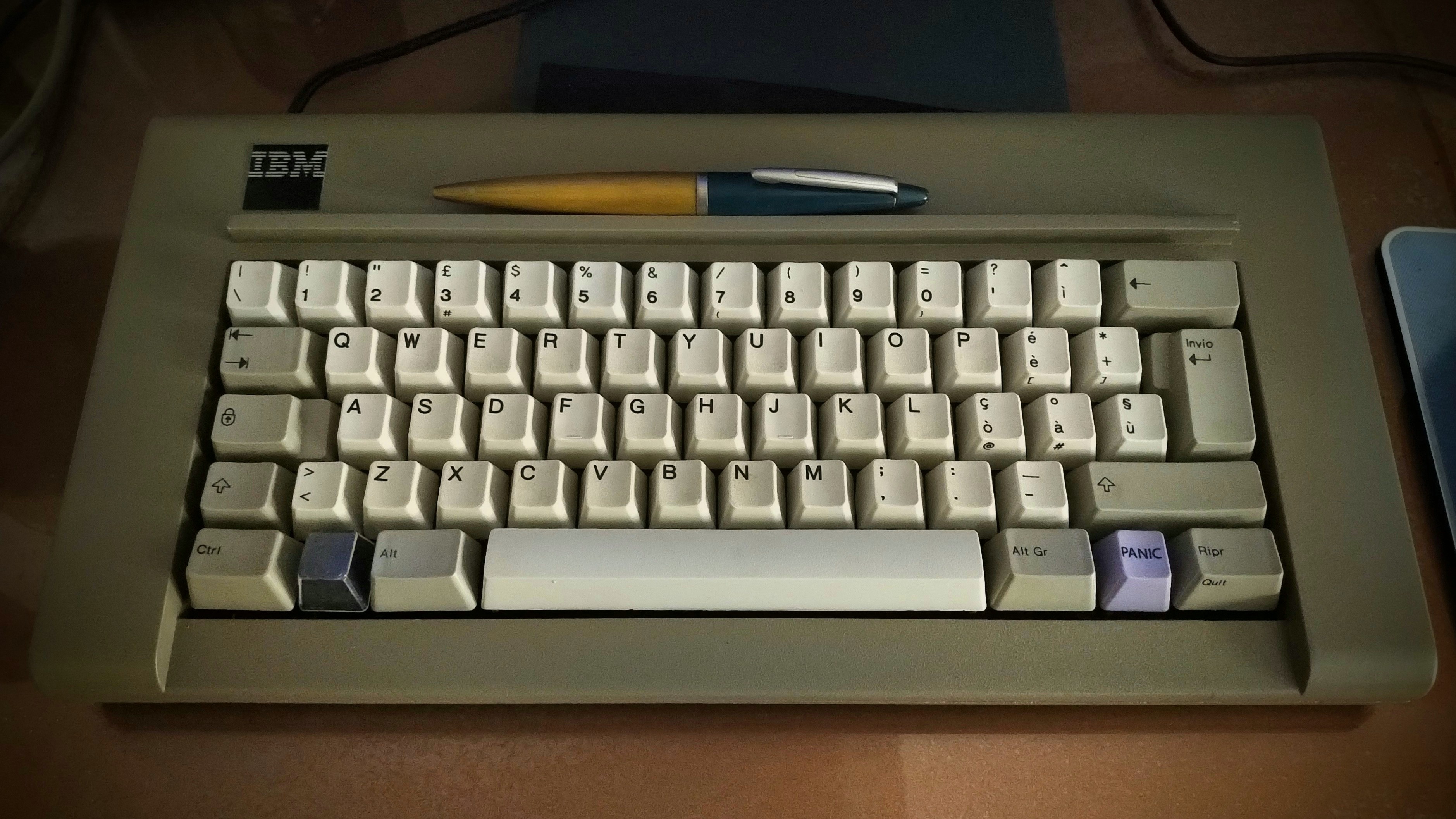 F62 Italian Old.jpg 317638-0