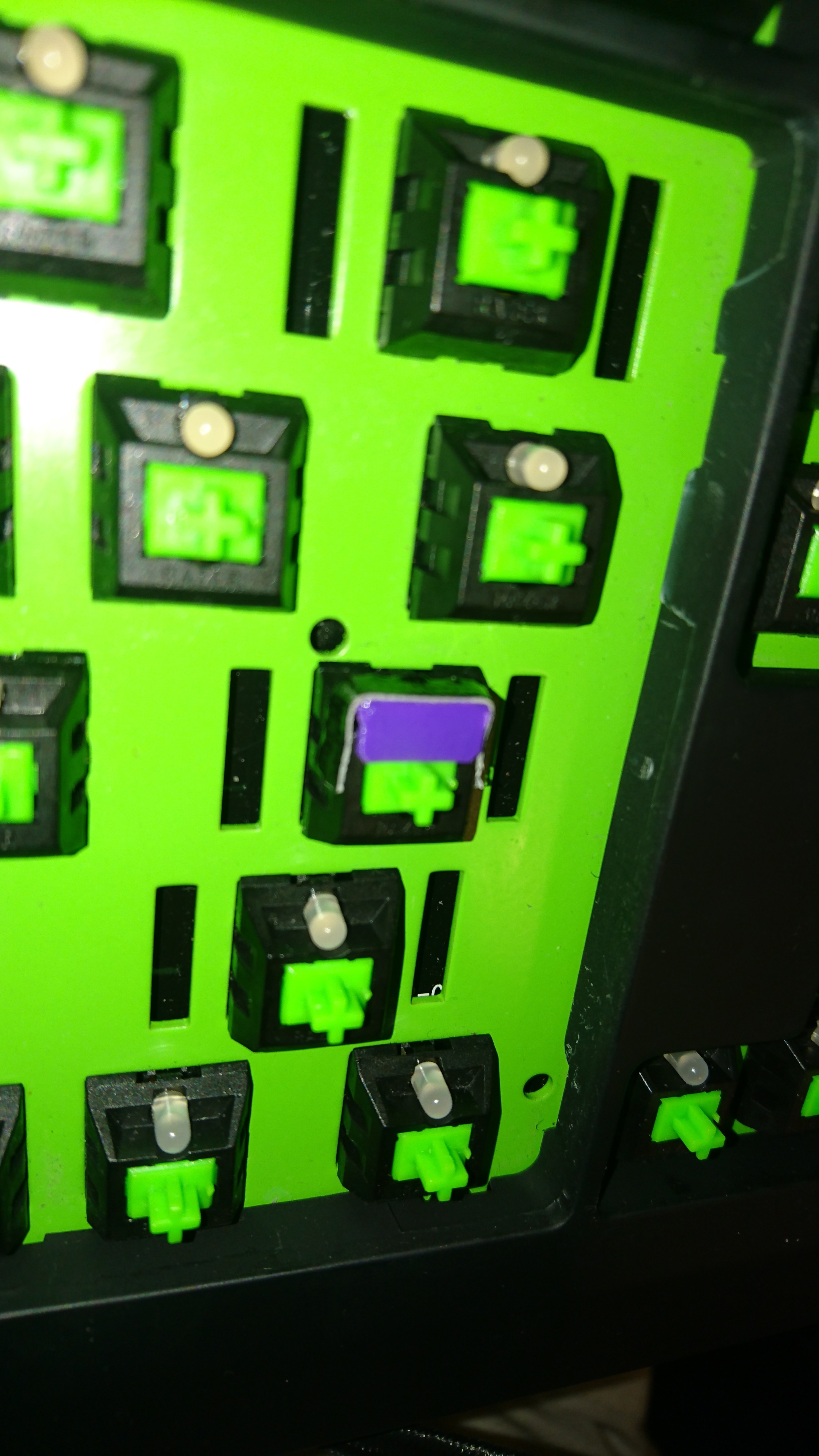 LED color changers + Razer Greens (Kailh) experimentation. 150652-0