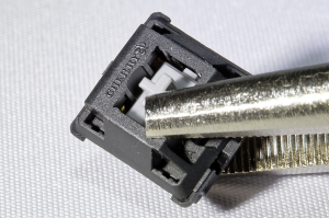 Evaluation of Dust and Fiber Resistance of Mechanical Keyswitches 317068-0