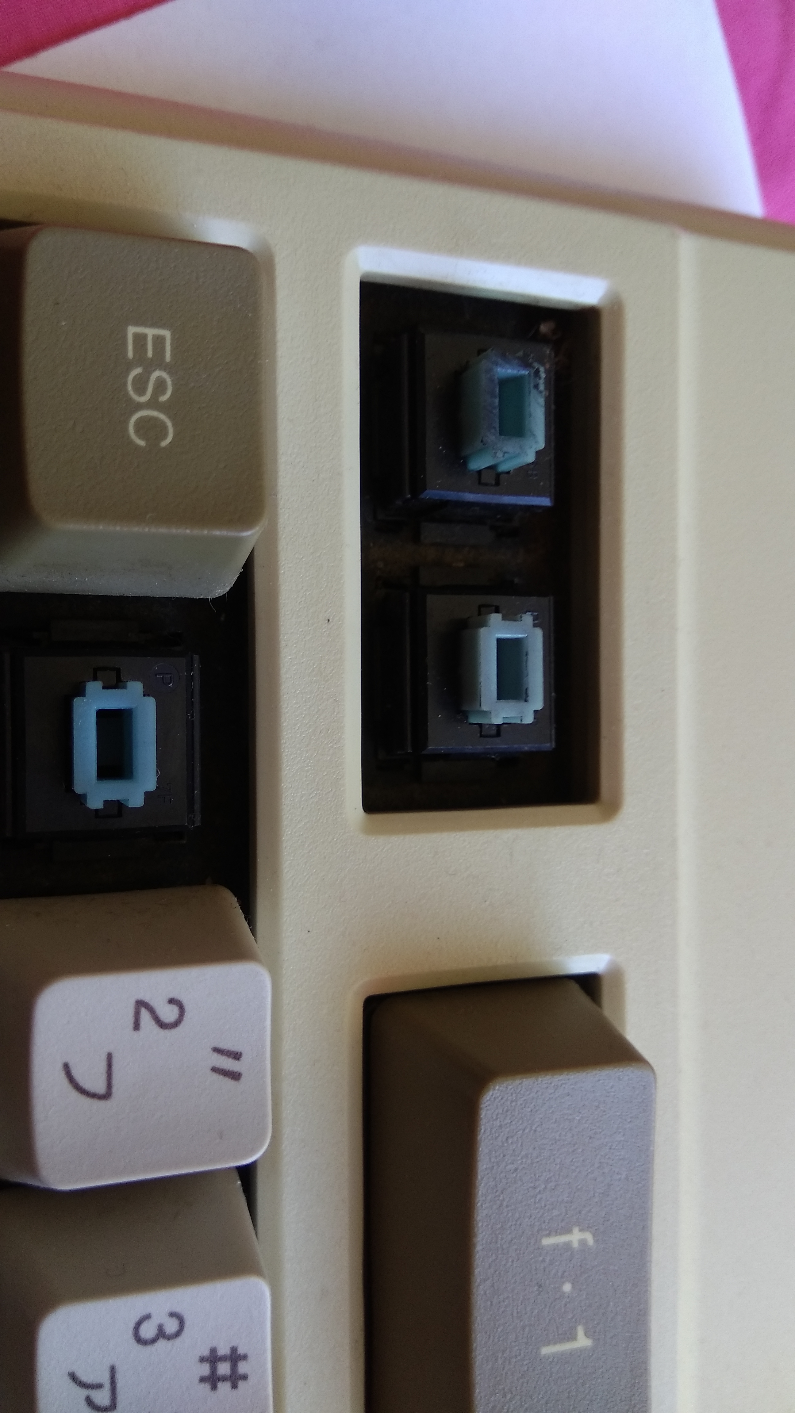 ALPS BLUES/HEAVY BLUE/LOCK CREAM NEC PC-8801 Unknown switch? 162733-1