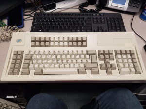 Was given 2 Free model M terminal boards - Need help identifying one 147715-2