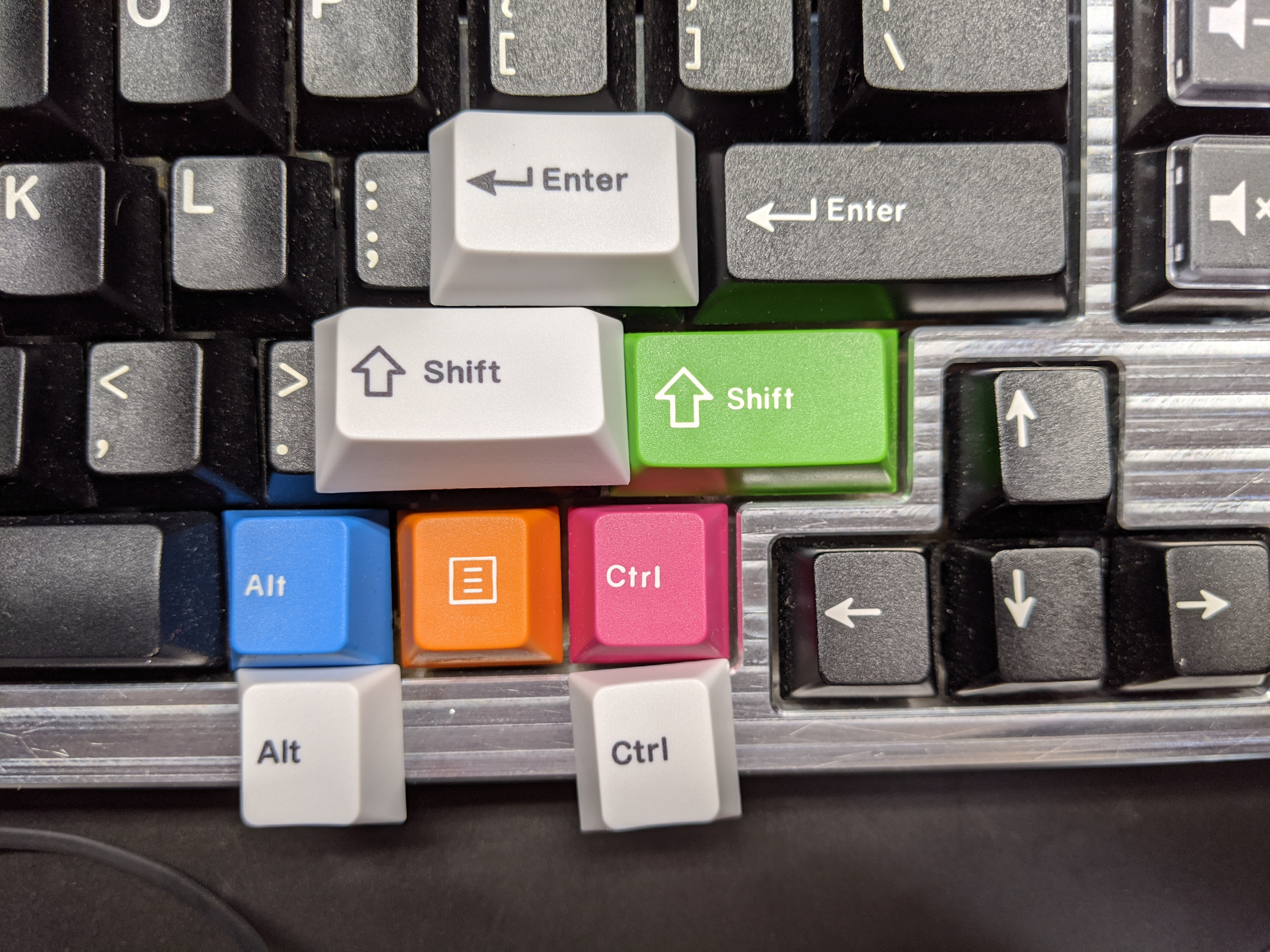 Infinikey Black-On-White Dye Sub PBT keycap review 247549-6