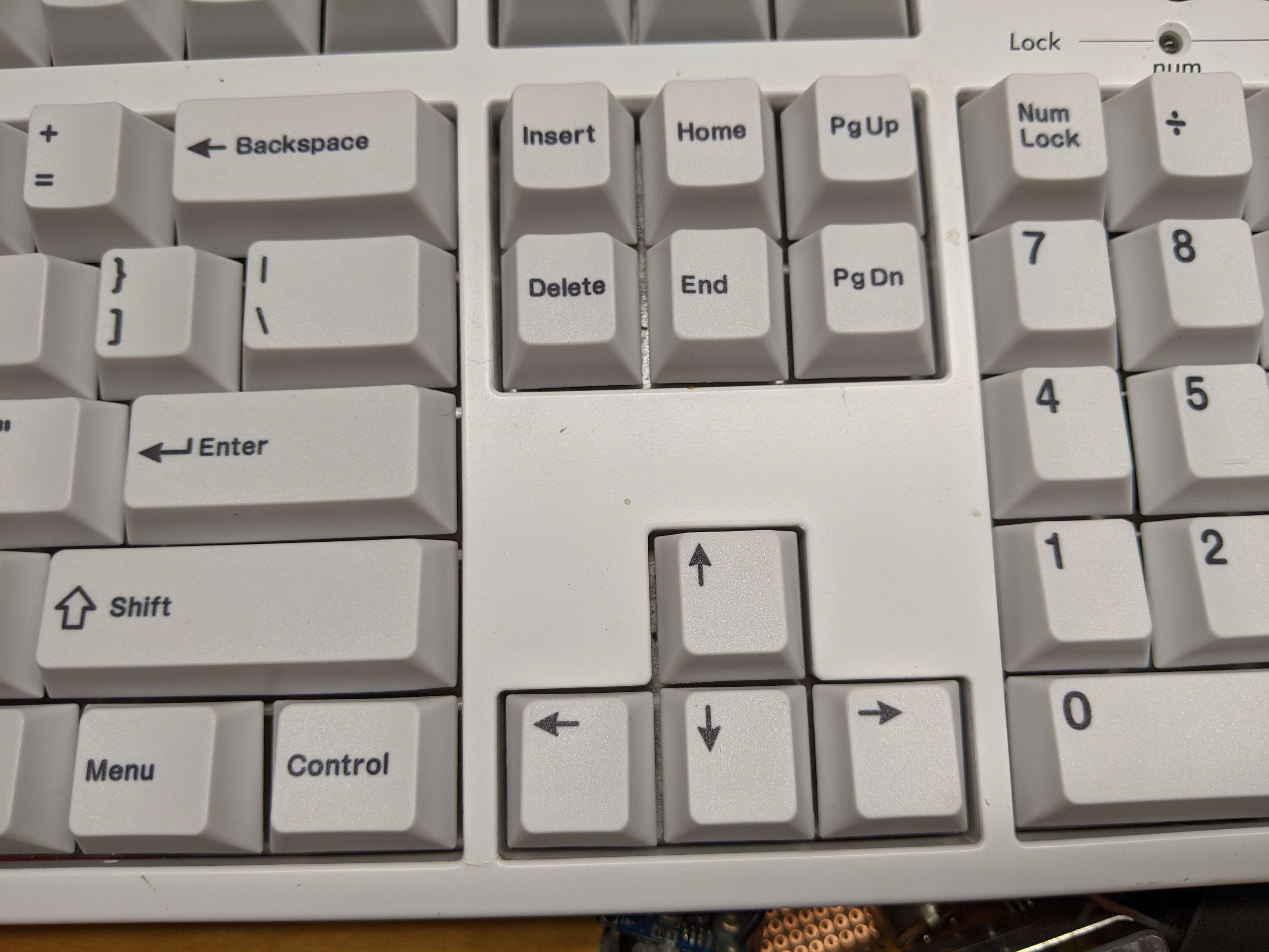 Infinikey Black-On-White Dye Sub PBT keycap review 247551-7