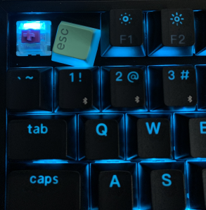 Good/best off the shelf MX keycap sets readily available. 315589-0