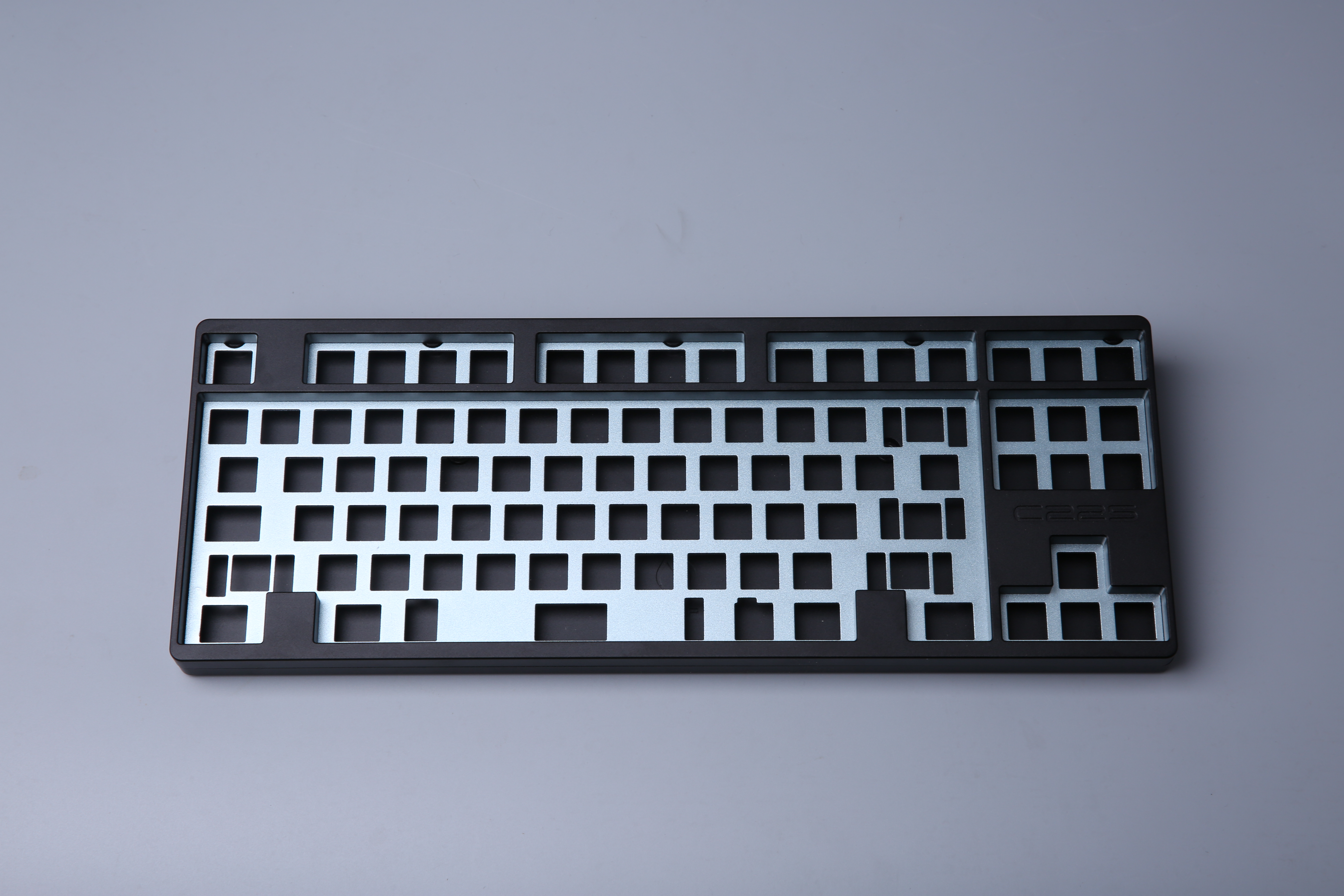 CAMP C225 80% Custom Aluminum Keyboard 140678-31
