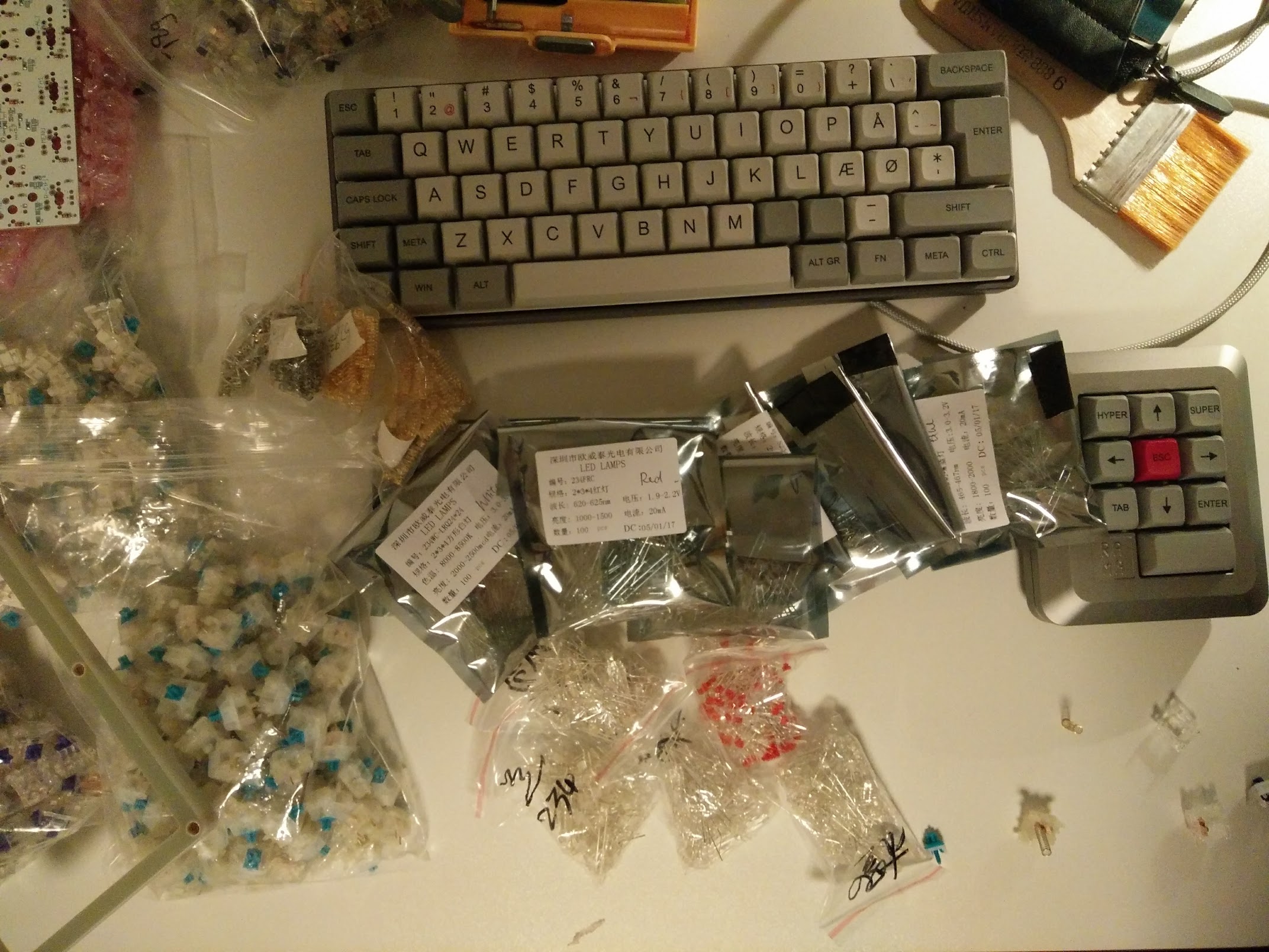 LEDs - Any good way to view and compare them without adding them to a switch? 172302-1