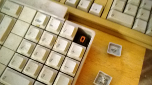 TheGagne's Craigslist Diving - Apple Keyboards, VT52, maybe more? 41237-2