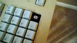 TheGagne's Craigslist Diving - Apple Keyboards, VT52, maybe more? 41239-3