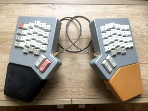 Ergonomic keyboards - my conclusions so far with designing and building them. 257338-10