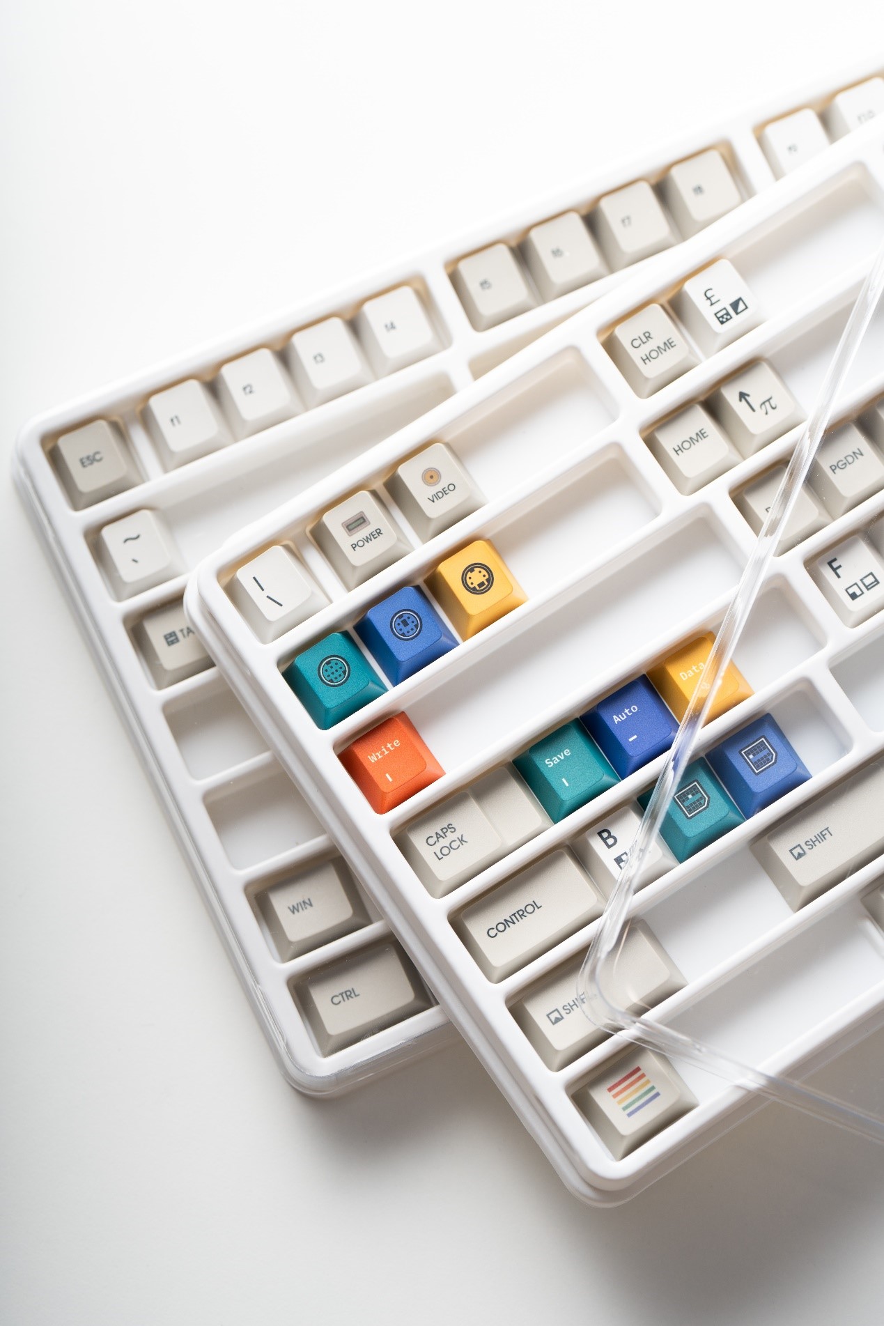 【IC】Keycaps C64:Remake - New changes, new designs 315422-6