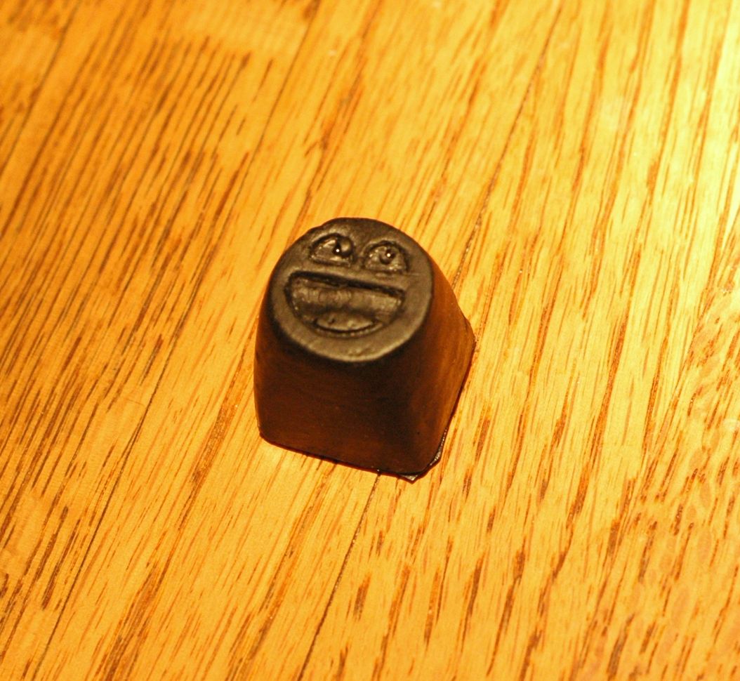 Continued experiments in homemade key caps...with interesting results. 16069-19