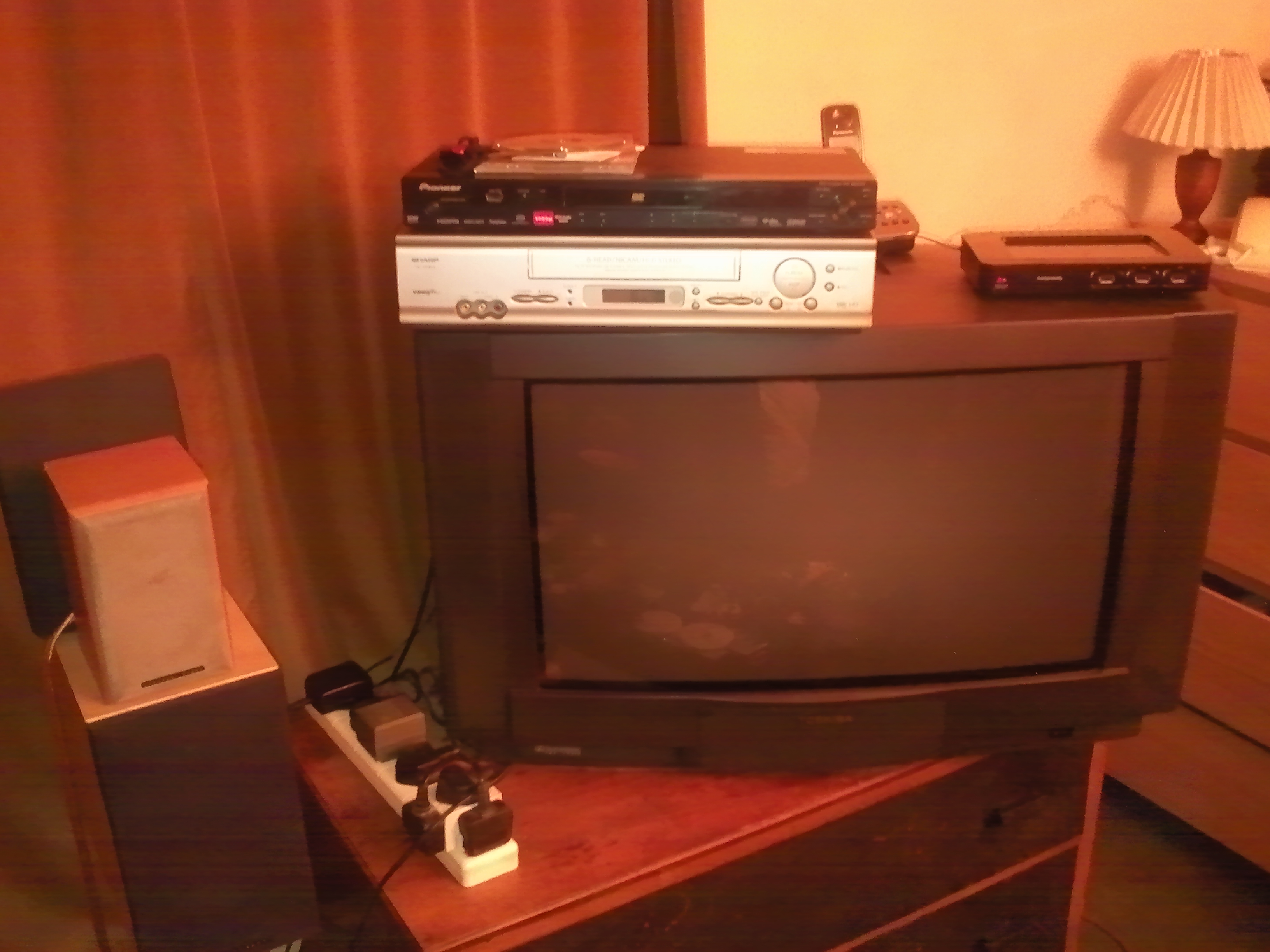 Desk Keyboard tray or no tray? 66735-1