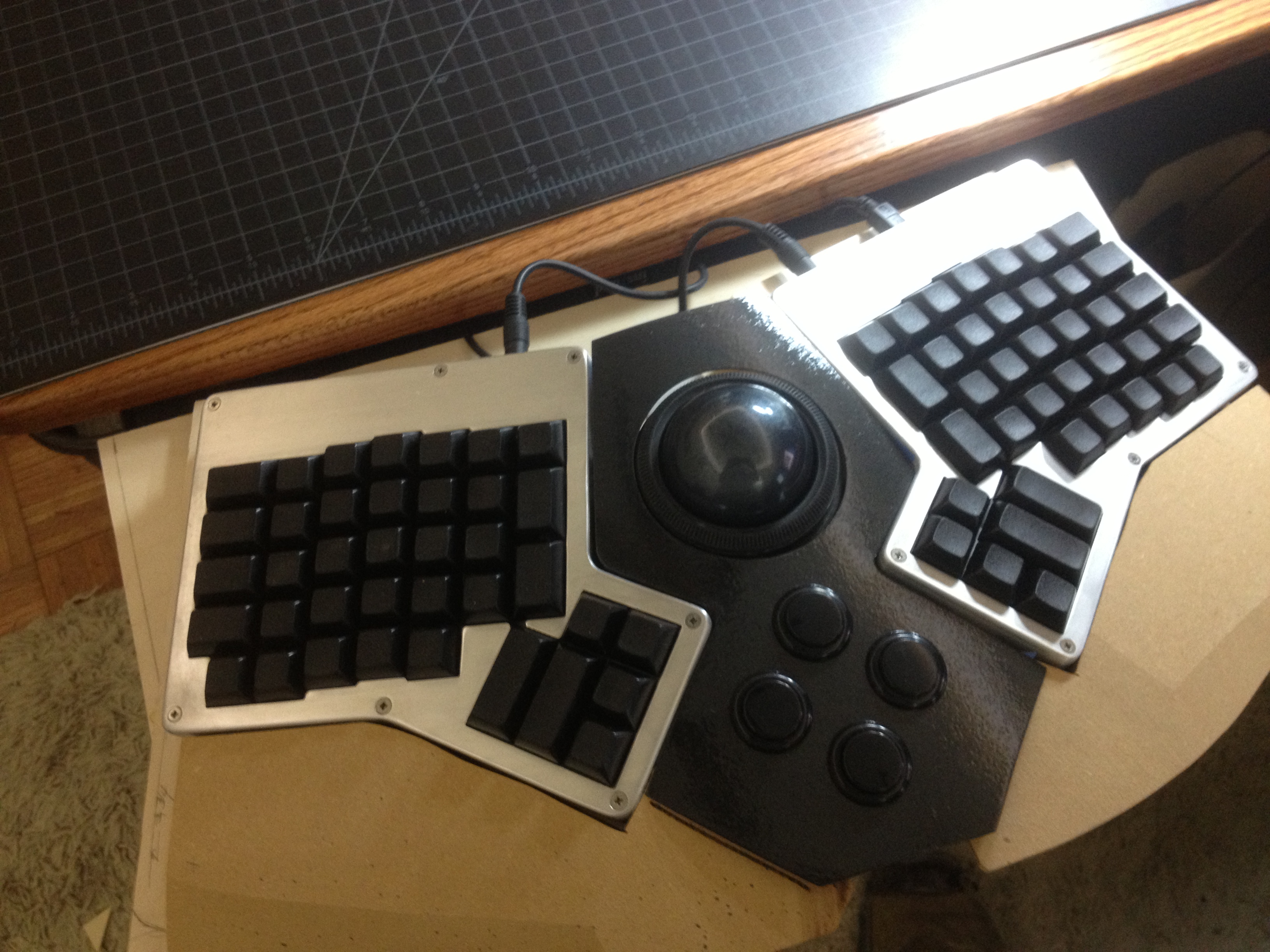 ErgoDox - Custom split ergo keyboard. 19077-1
