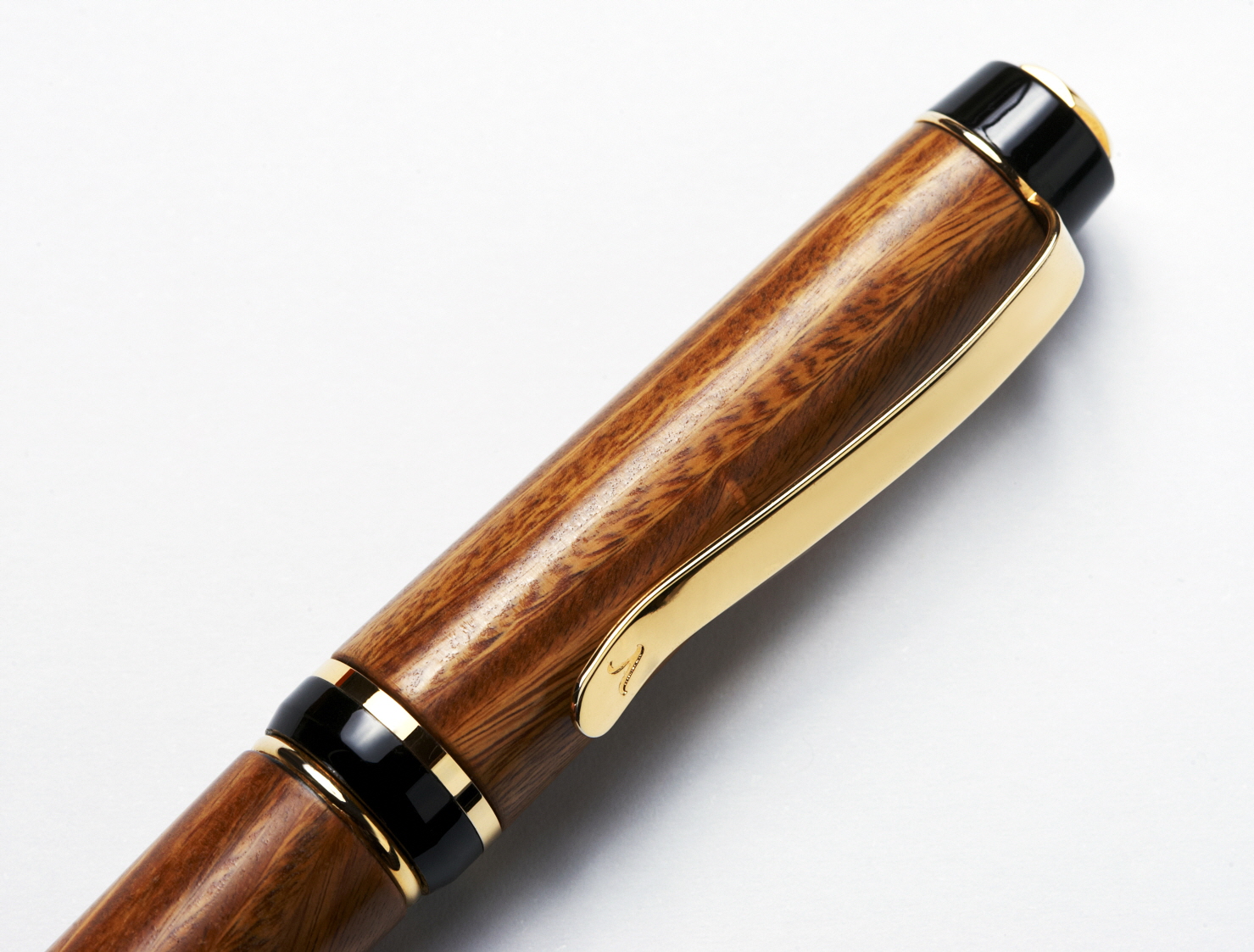 WOOD PALM REST AND MORES. 3255-9