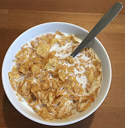 Kellogg's_Frosted_Flakes_(of_corn),_with_milk.jpg