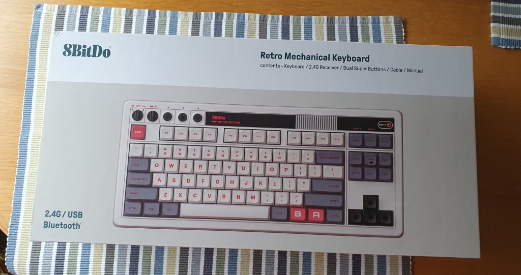8BitDo Retro Mechanical Keyboard !!! 302897-0
