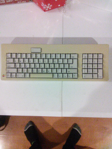 Apple M0116 with orange alps 84779-2
