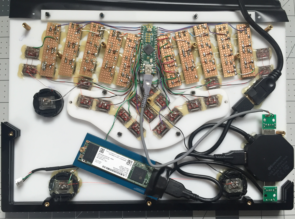 Subsurface: a 40% ergo board meant to pair with an MS Surface Pro 3/4 tablet 148263-3