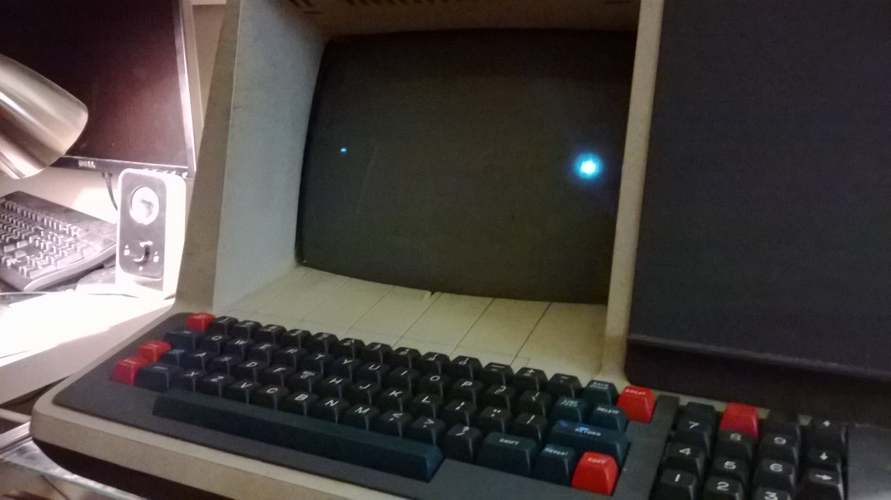 TheGagne's Craigslist Diving - Apple Keyboards, VT52, maybe more? 41247-7