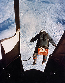 Red Bull Stratos - freefall from the edge of space