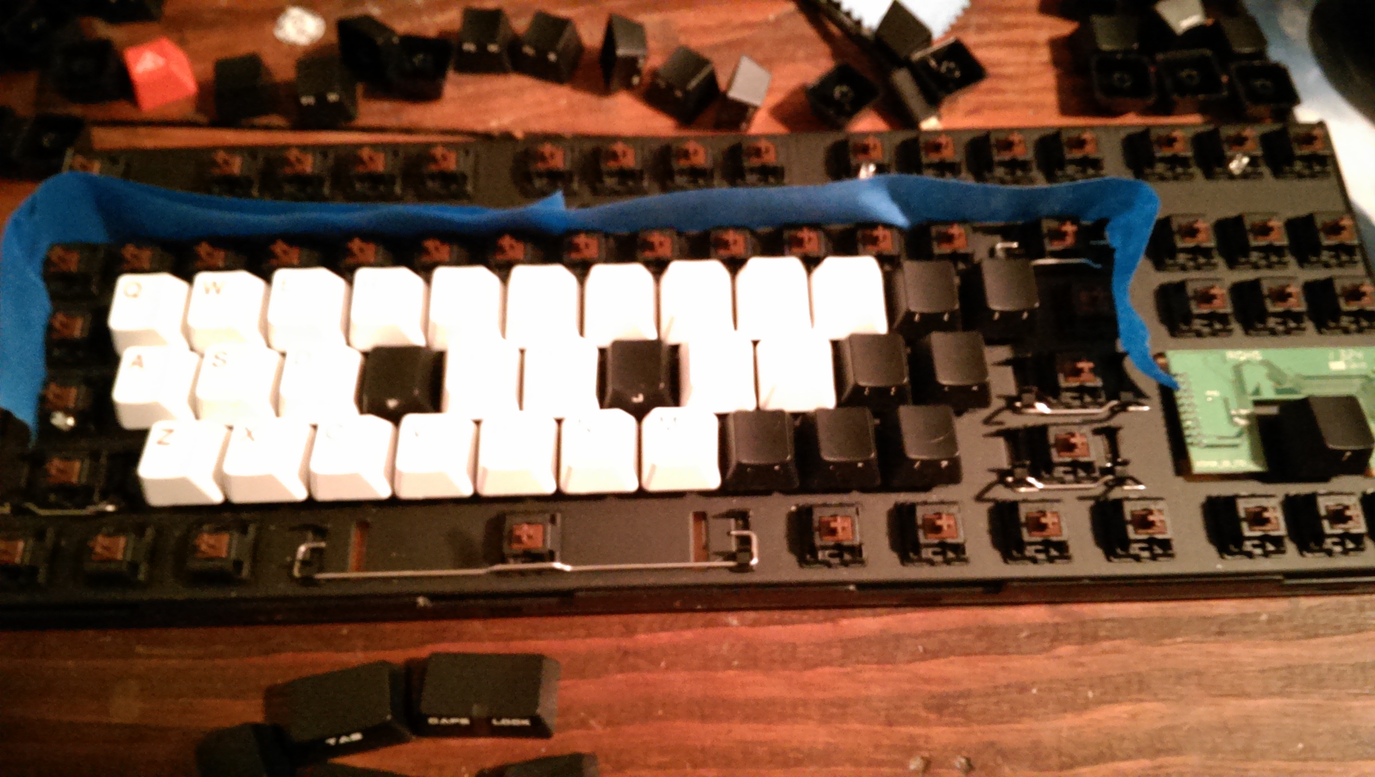 GOLD (PCB?) WHO CARES I'M NO PRO!! I'M ALSO 2 DOWN!! (V) 70882-0