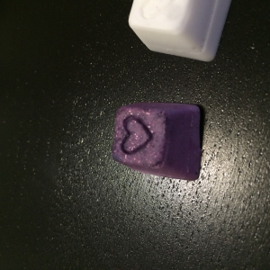Marshmallow and Mischief: Artisan keycaps in the making! 109301-2