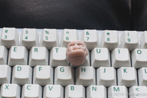 Retro's Hand-crafted Keycaps Adventure! 105909-4