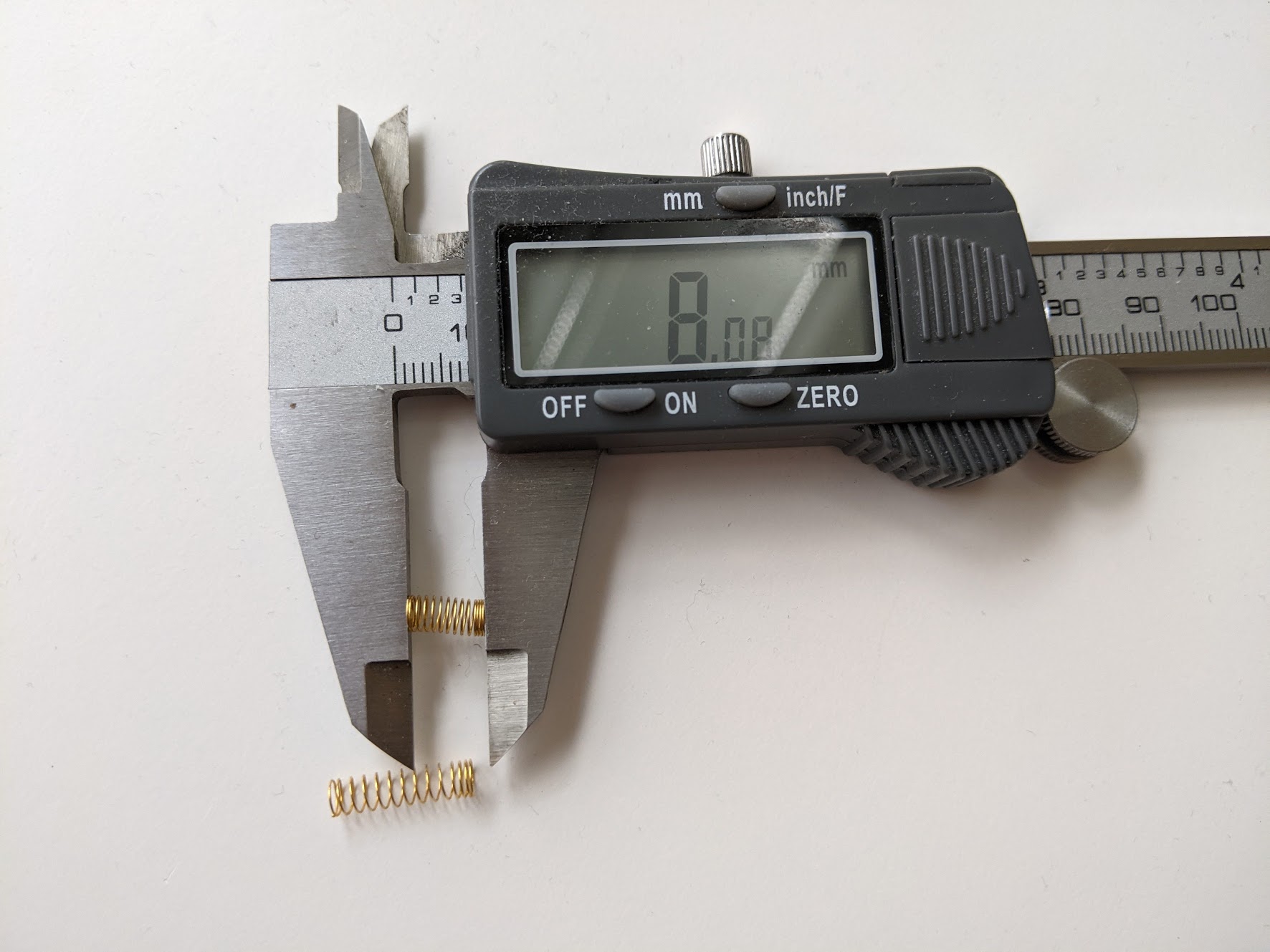 Flexómetro RATIO Grip Pro 8 m x 27 mm